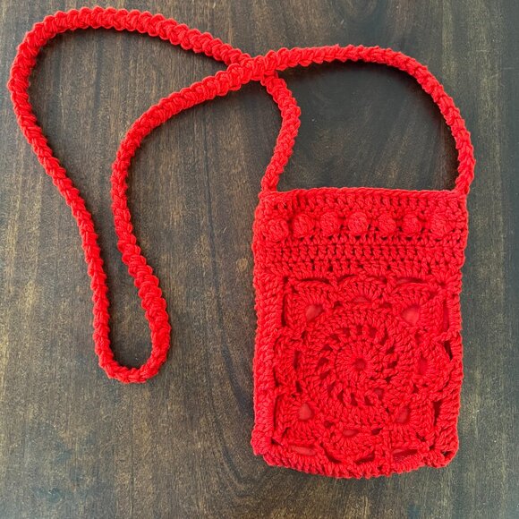 Crochet Boho Cross-Body Bag, red, lined, handmade - Picture 2 of 5